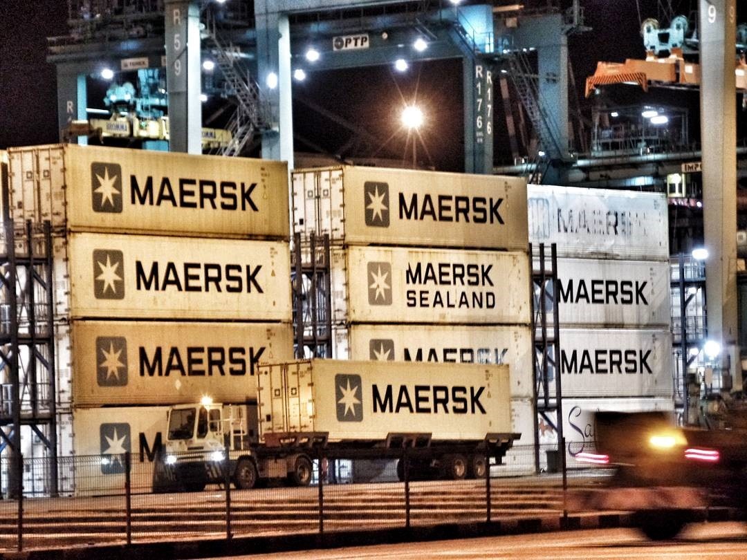 PIC: Maersk Line's containers waiting at Tanjung Pelepas, Malaysia