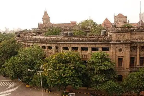 Academic building of Institute of Forensic Science Mumbai with laboratory-focused learning environment.