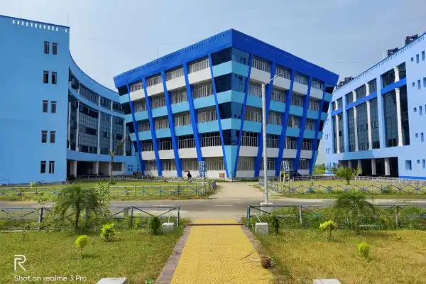 MAKAUT campus representing technical and management education in West Bengal.